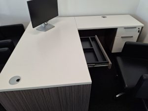 Auto Industry Office &ndash; photo 5