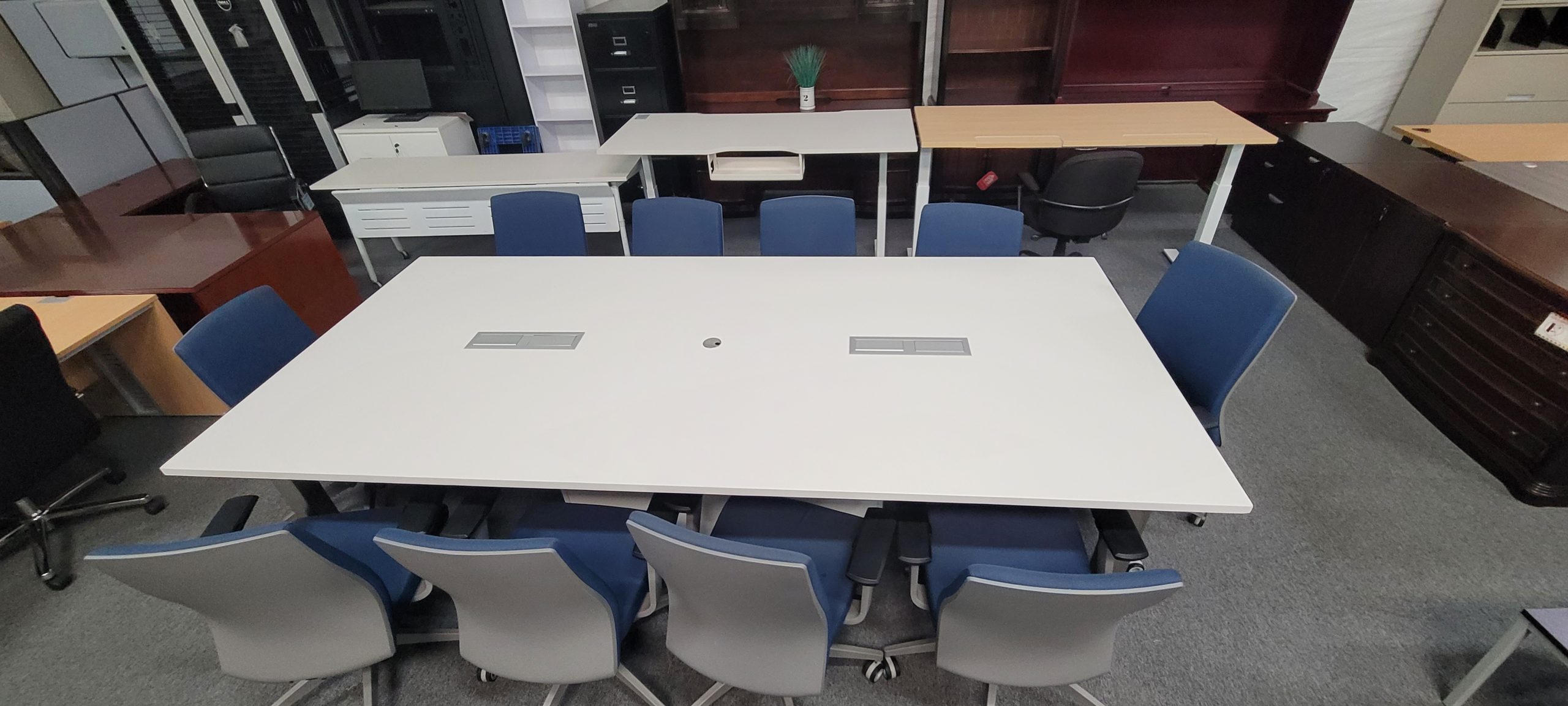 ShowroomDisplayused 10062025 (9)